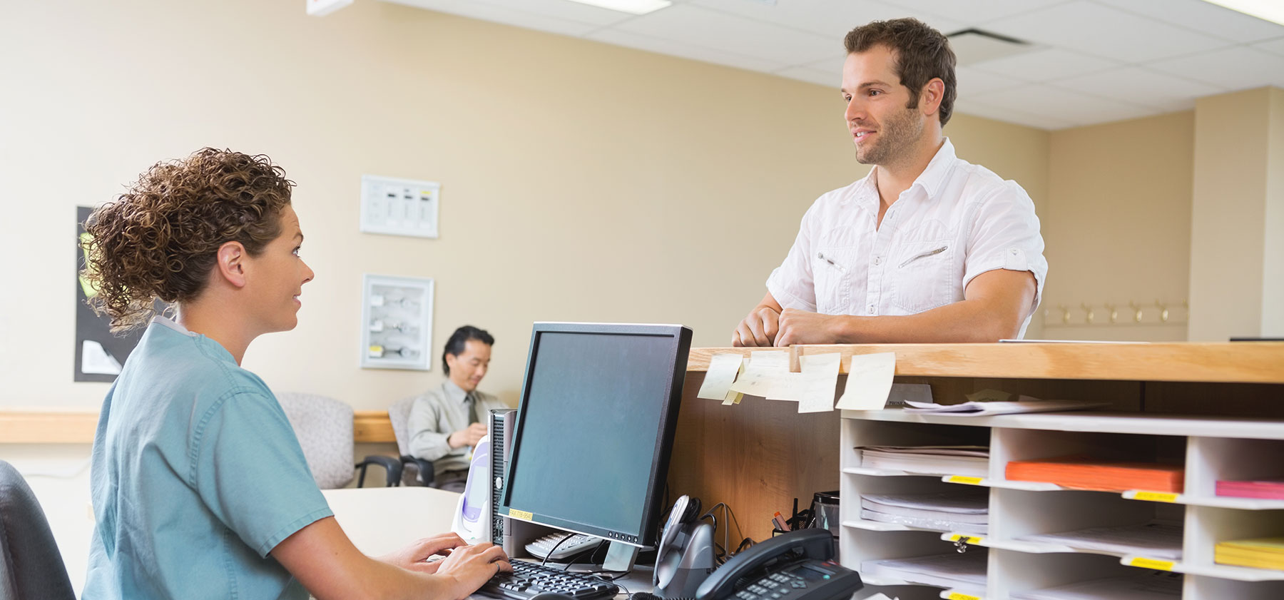 The Top Six Qualities Employers Look for In A Medical Office Assistant |  Gates College